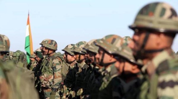 通弘网 中国最不愿见到的局面发生，印军出现异动，巴方关闭领空准备开战